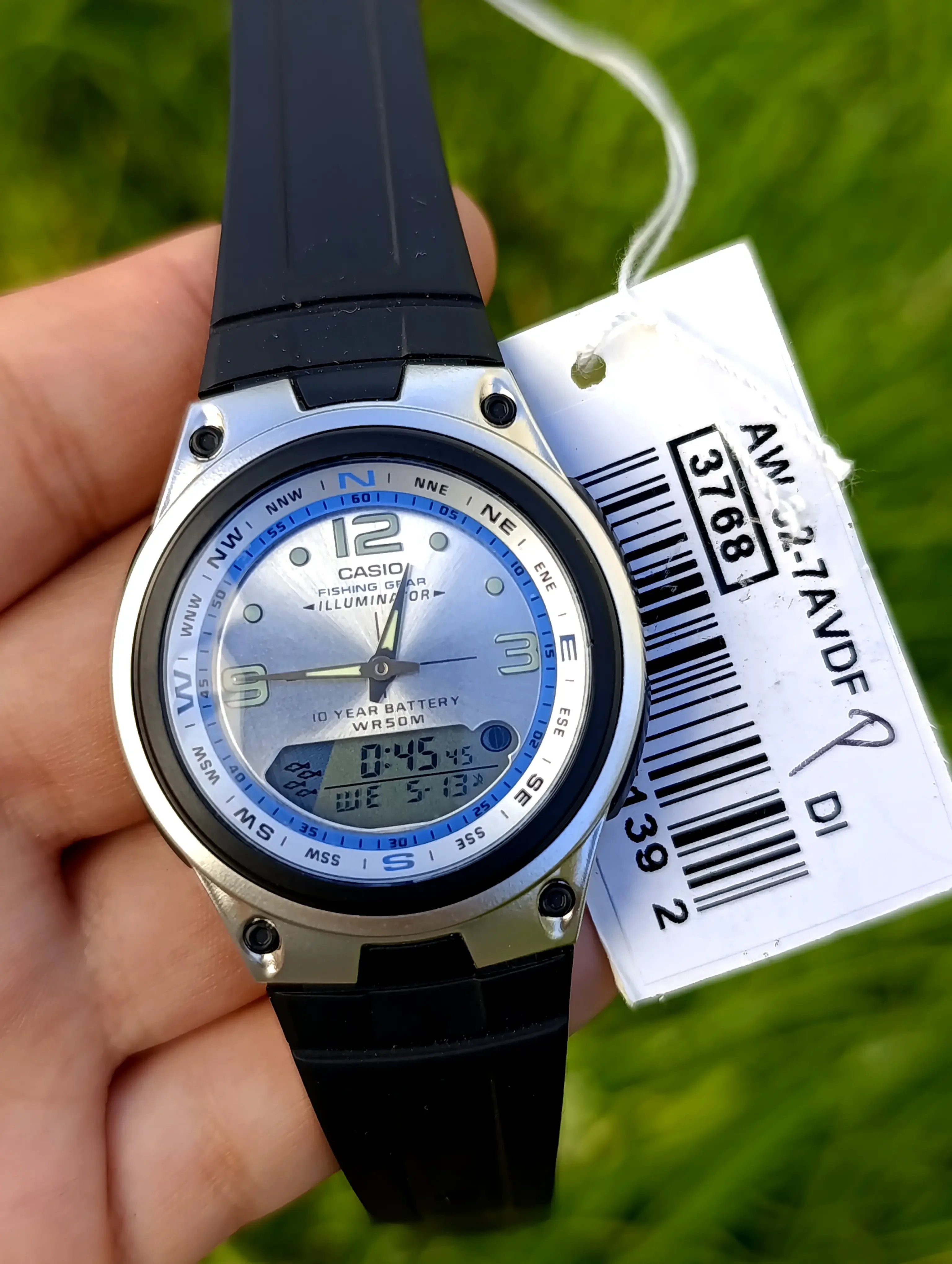 CASIO ILLUMINATOR FISHING GEAR AW-82-7AVDF ORIGINAL NEUVE WATER RESISTANT 50M