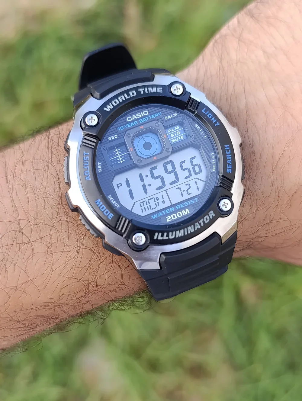CASIO AE-2000W-1AVDF ILLUMINATOR  ORIGINAL HOMME WATER RESISTANT 200M