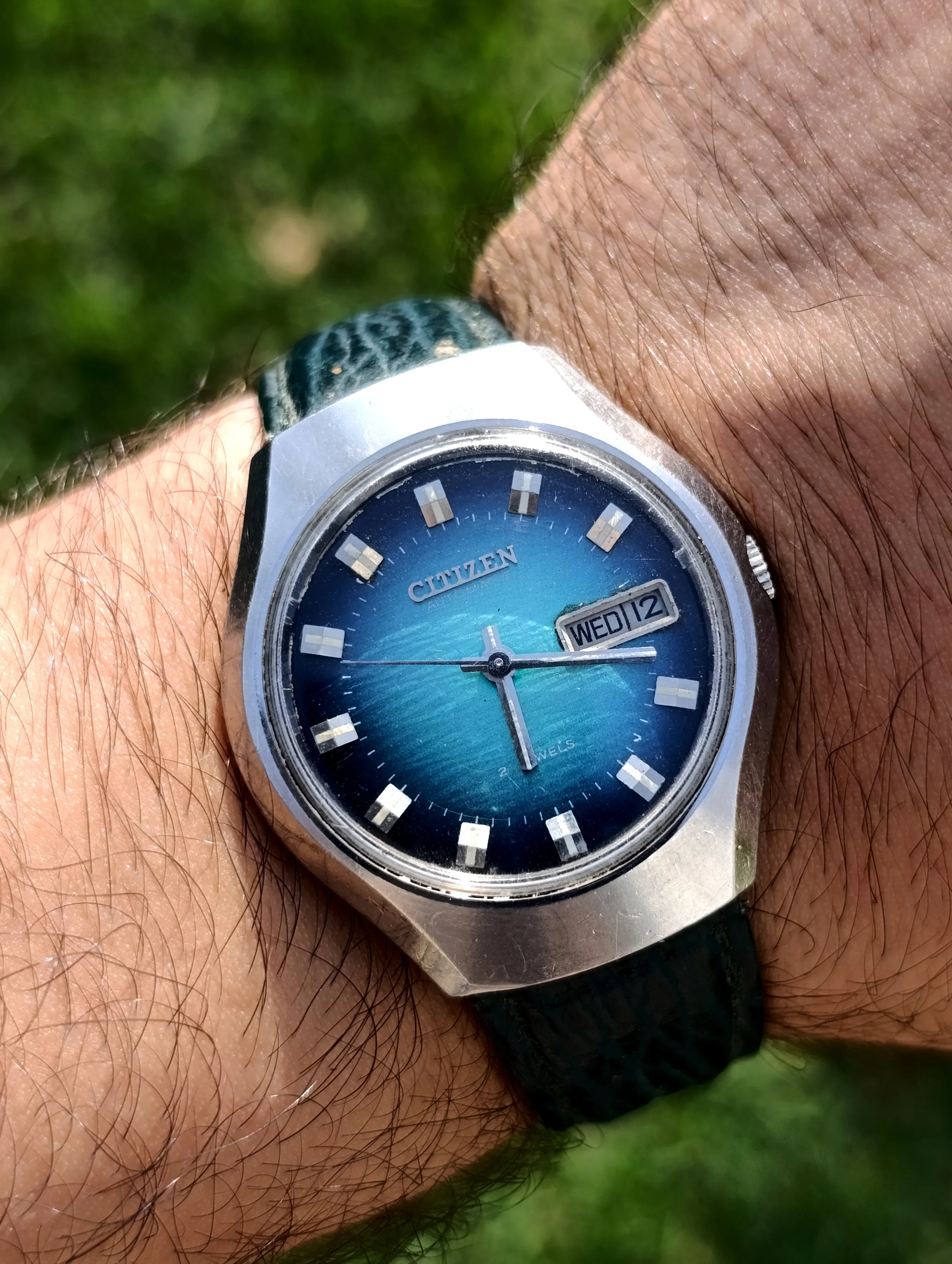 CITIZEN AUTOMATIQUE ORIGINAL UTLISÉ 21 JEWELS  POUR HOMME AVEC COLEUR SPÉCIALE