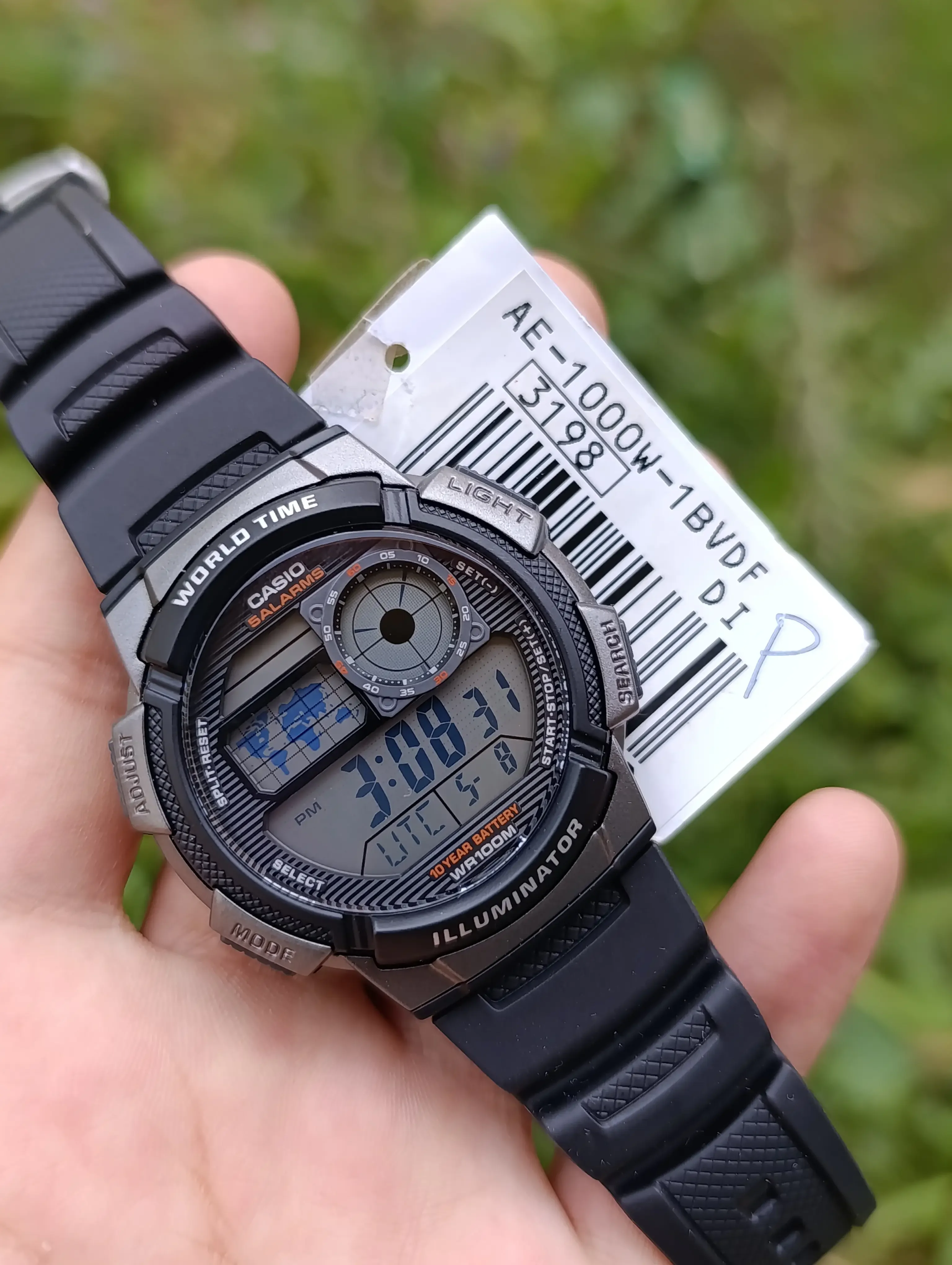 CASIO ILLUMINATOR  AE-1000W-1BVDF ORIGINAL NEUVE HOMME WATER RESISTANT 100M