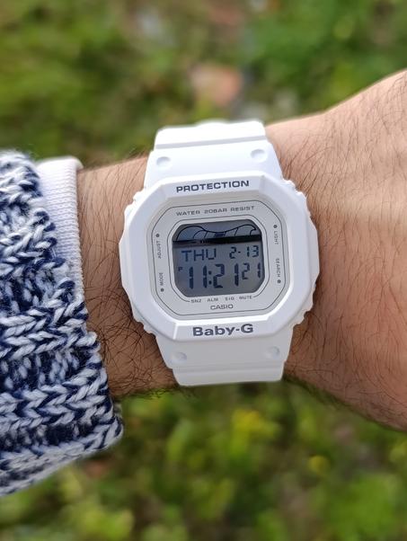MONTRE CASIO BABY-G BLANCHE  BLX-560-7DR ORIGINAL FEMME WR 20 BAR