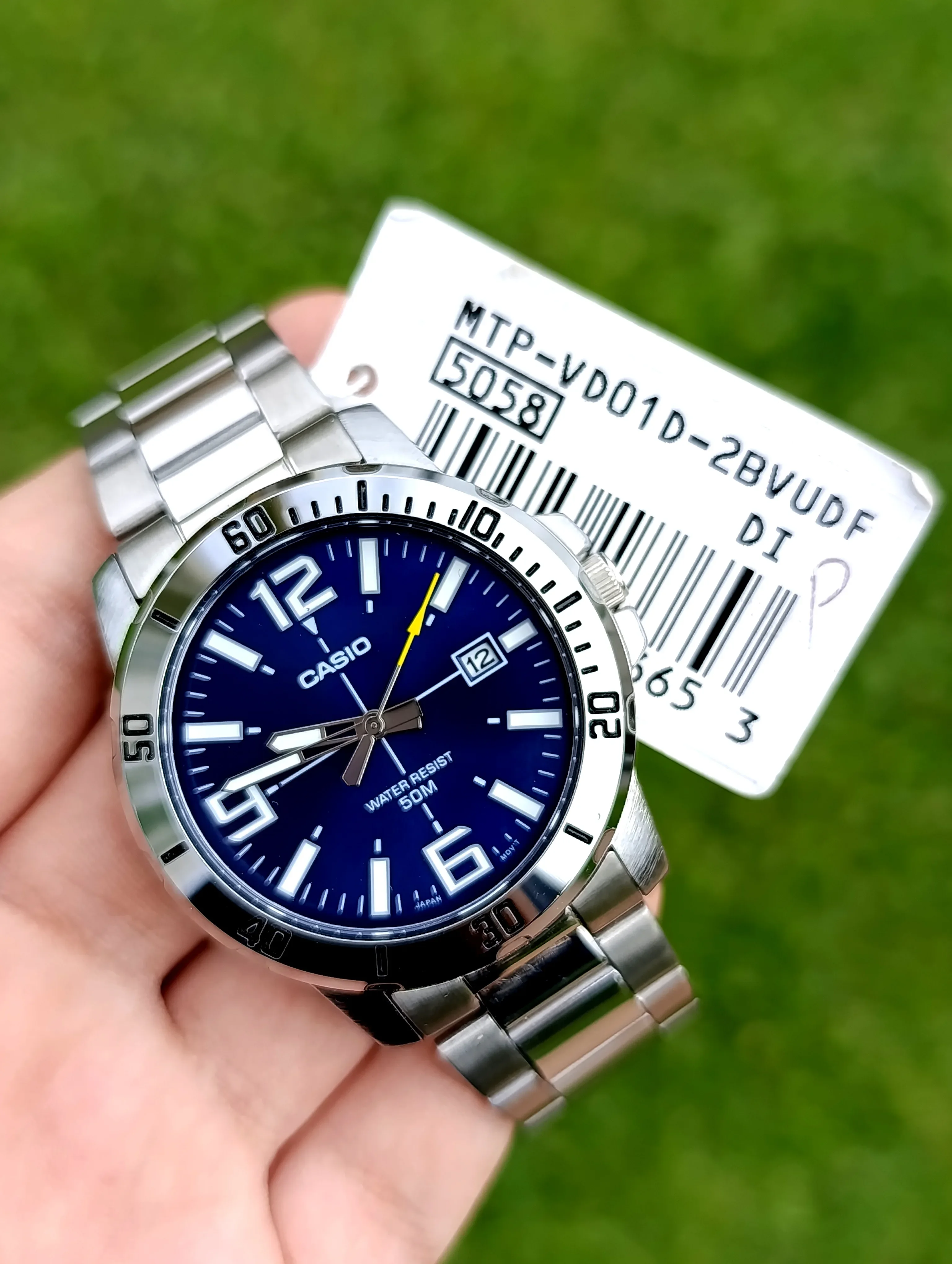 CASIO HOMME MODEL MTP-VD01D-2BVUDF NEUVE WR 50M