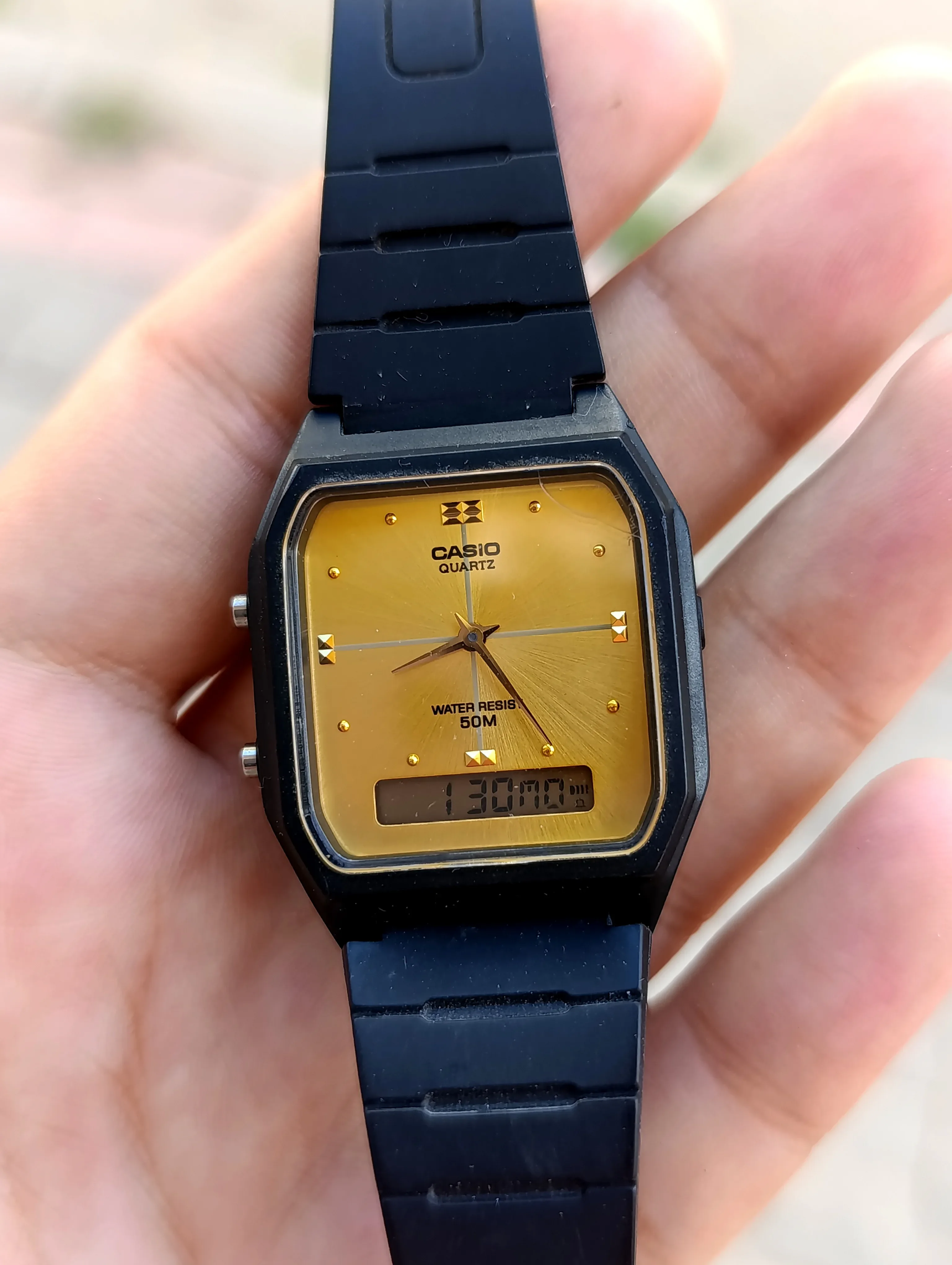 CASIO AW-48HE-9AVDF ORIGINALE  HOMME NEUVE QUARTZ WATER RESISTANT