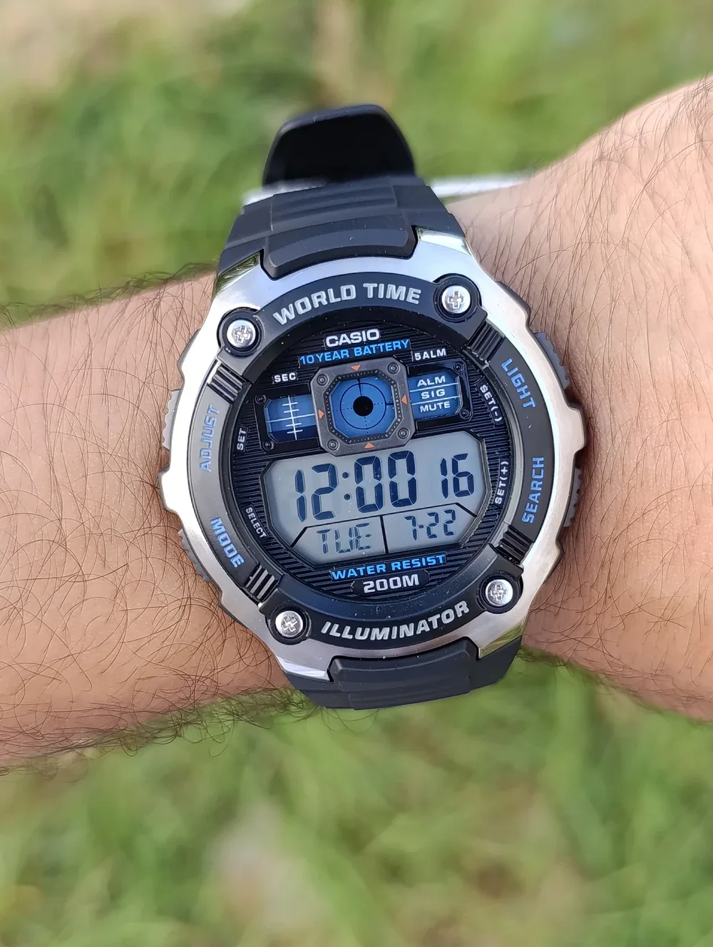 CASIO AE-2000W-1AVDF ILLUMINATOR  ORIGINAL HOMME WATER RESISTANT 200M