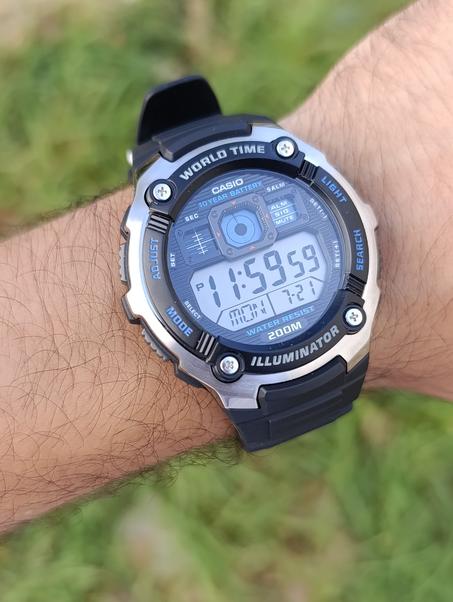 CASIO AE-2000W-1AVDF ILLUMINATOR ORIGINAL HOMME WATER RESISTANT 200M