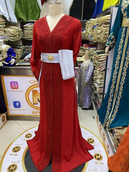 قفطان كريب كوريا مطرز بكترفيل فاخر