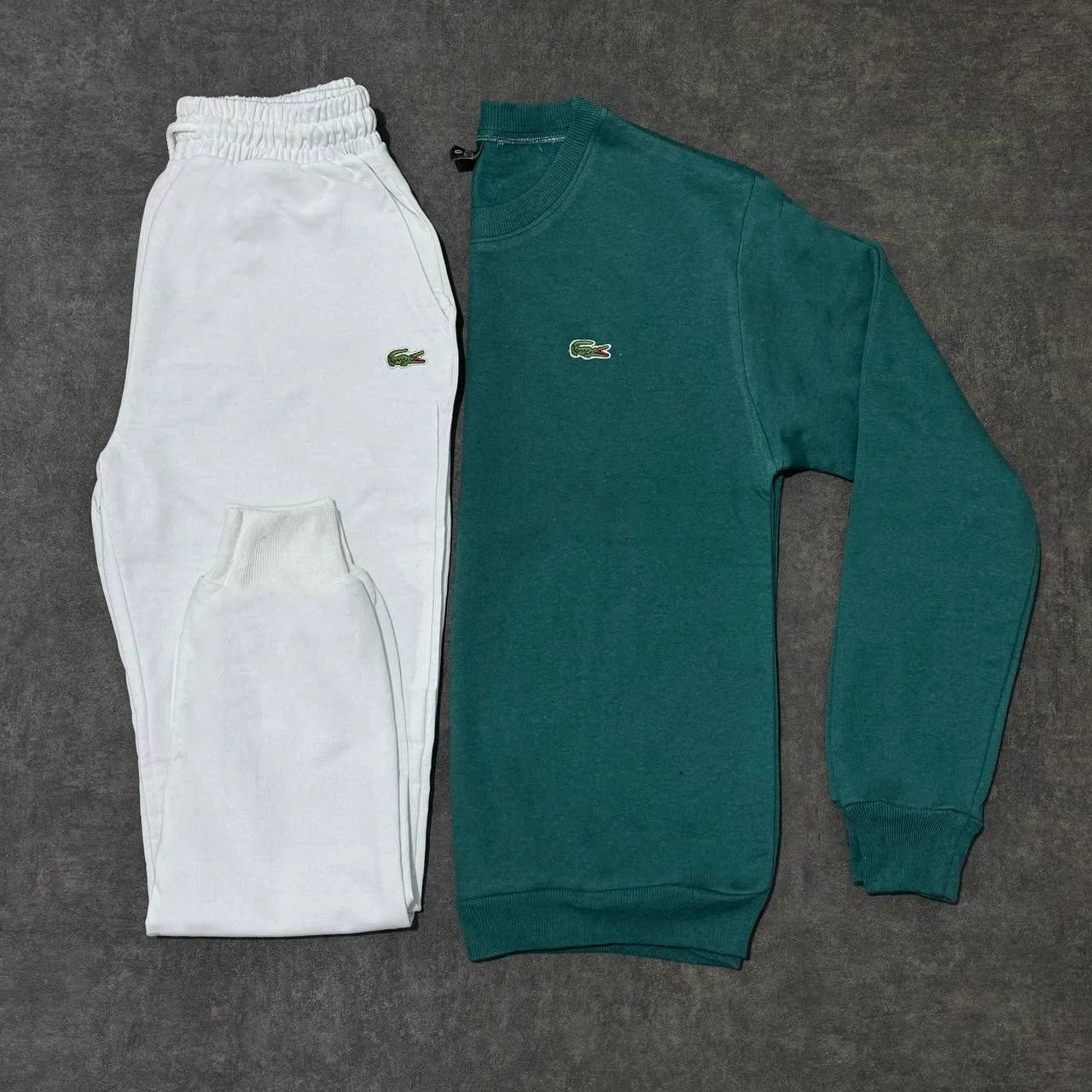 Ensemble lacoste Triko jogging 🐊خلط الالوان كيما تحب