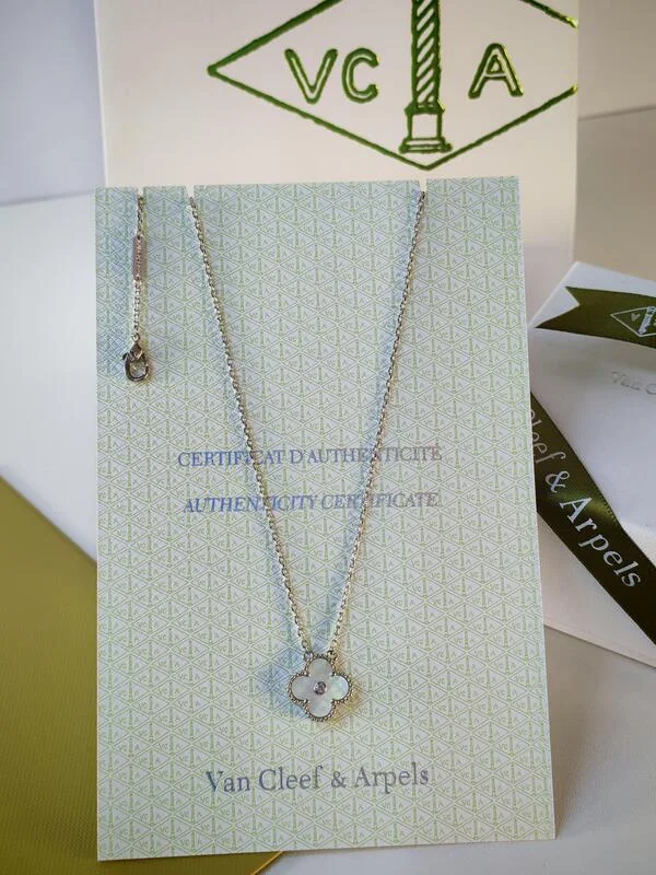 سلسال مع تعليقة