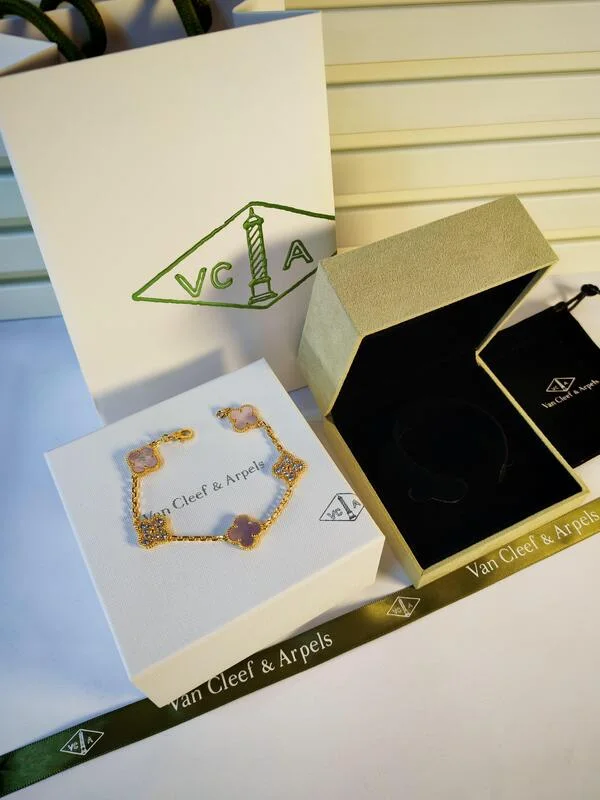 اسوار نسائي فاخر