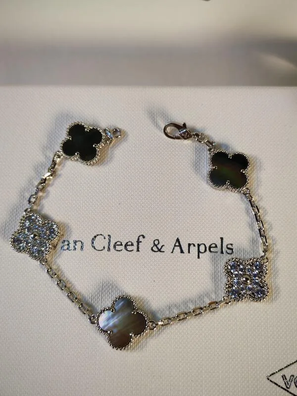 اسوار نسائي فاخر