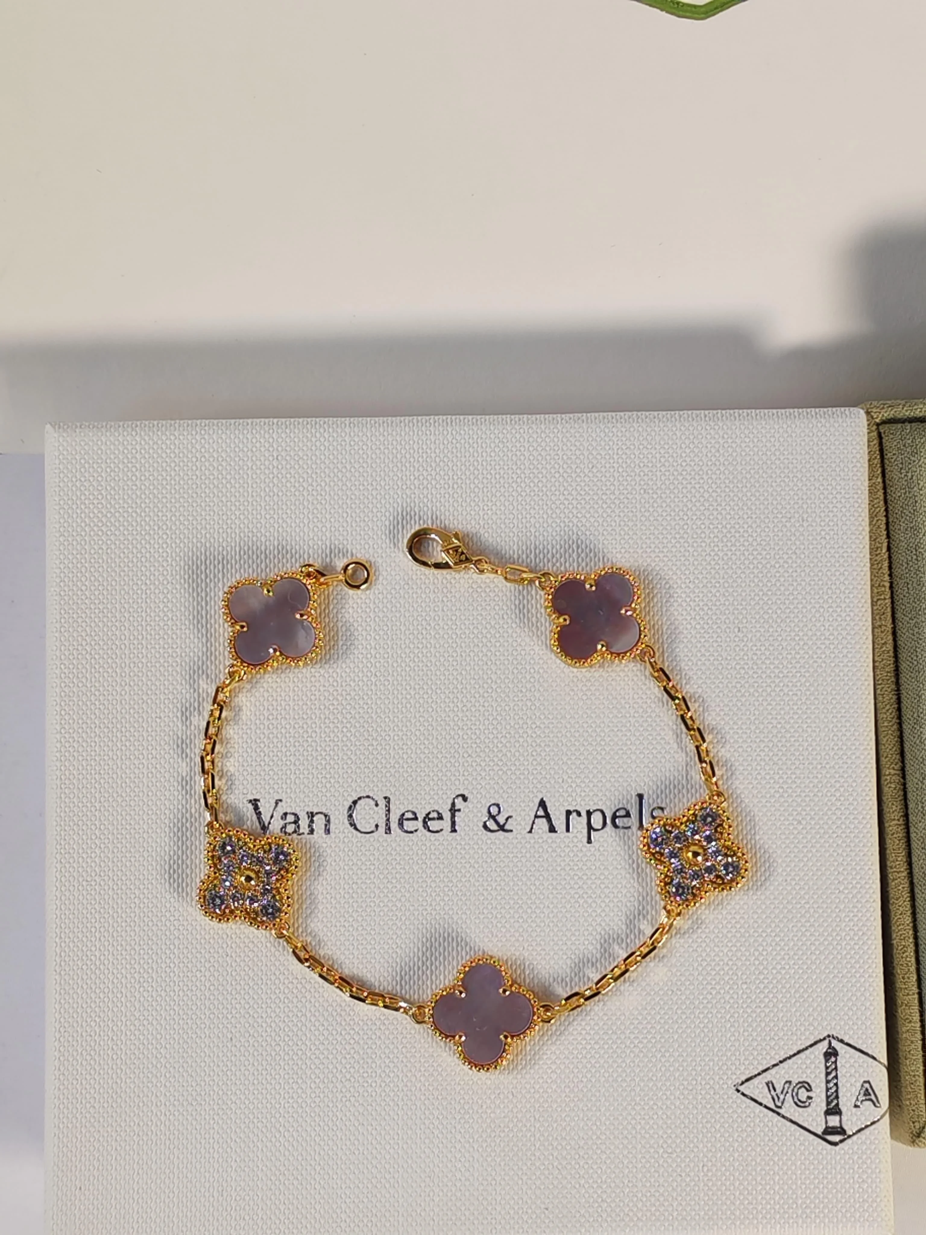 اسوار نسائي فاخر