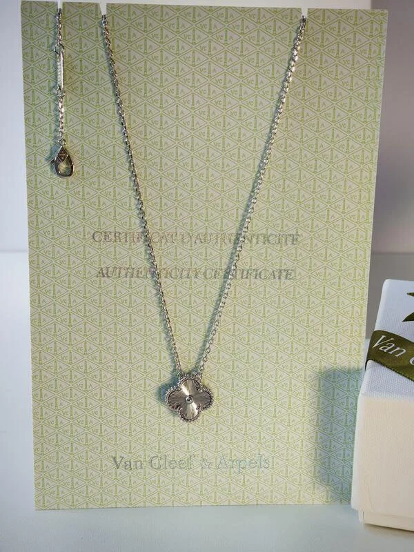 سلسال مع تعليقة