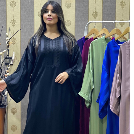 جلابة عصرية بألوان راقية