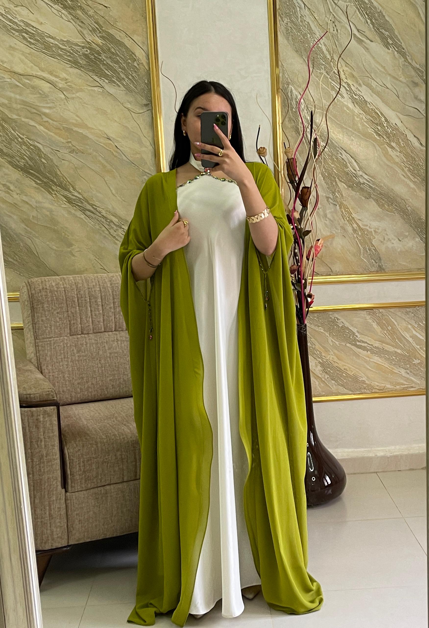 Abaya en Foulard & Robe en Satin