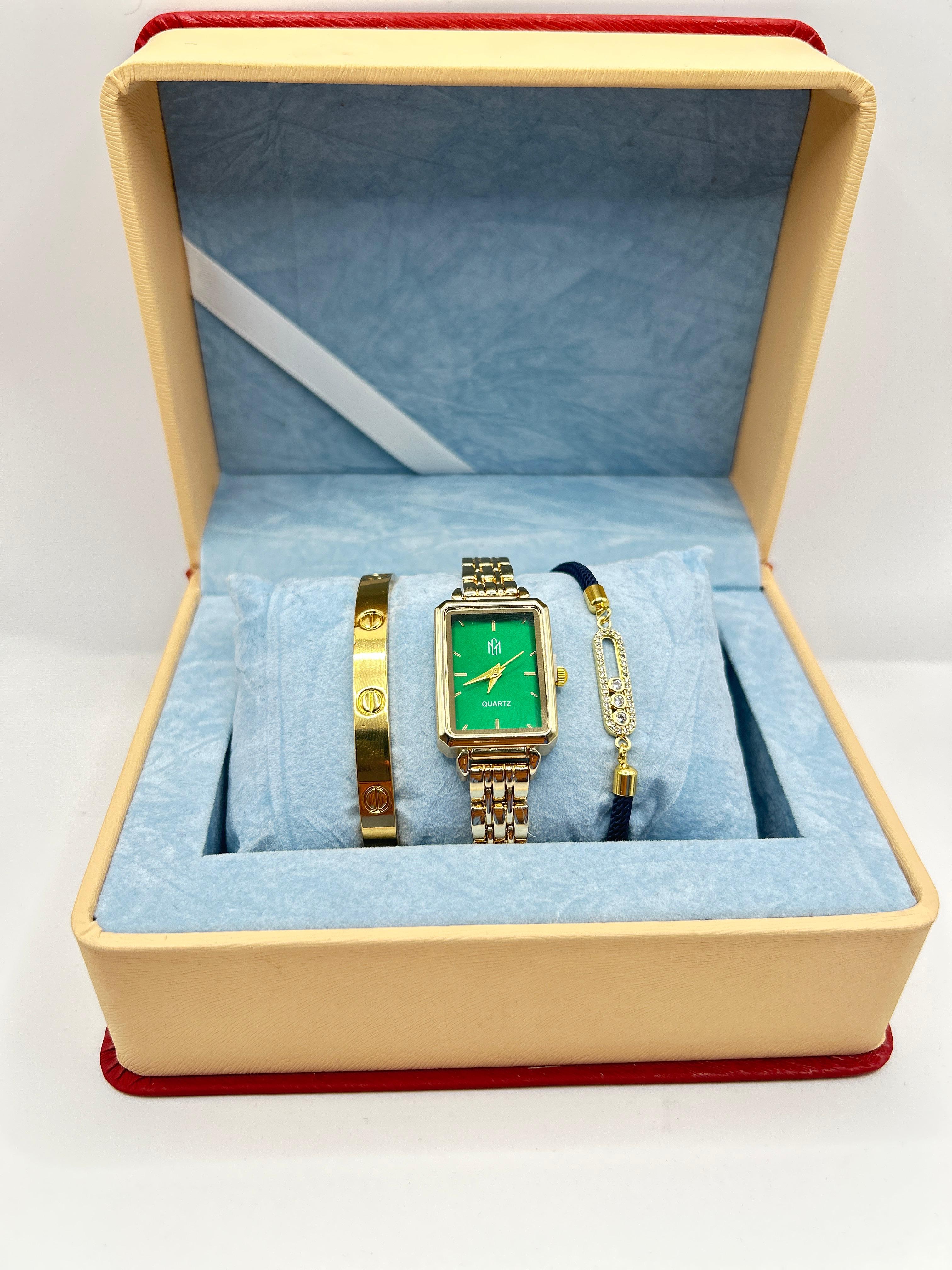 طقم نسائي  3 قطع