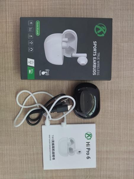 Wireless Earbuds سماعات الأذن اللاسلكية