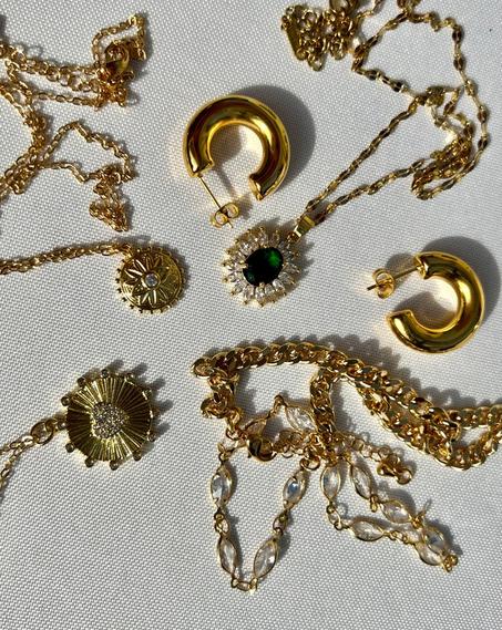 Green gorgeous necklace