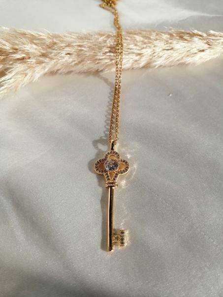 The Key necklace
