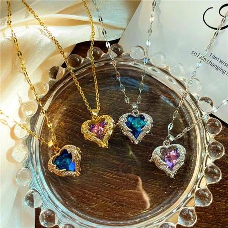 Purlple heart necklace