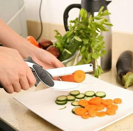 سكين عجيب متعدد الاستعمالات