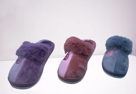 Pantoufle femmes chaussure de salon pantoufles talon compensé