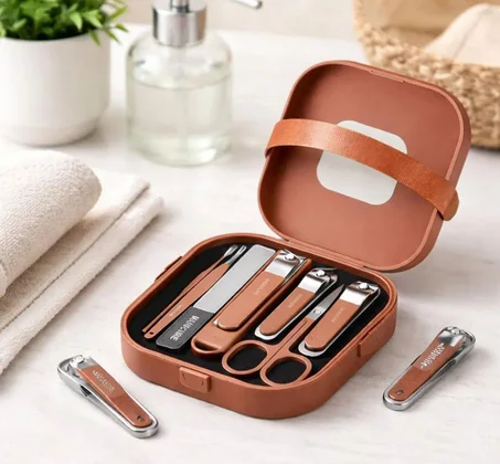 باك العناية بالأظافر للرجال والنساء