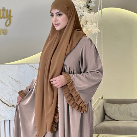 حجاب الغالية الانيق  ( تخفيض جوج قطع فقط  430 درهم)