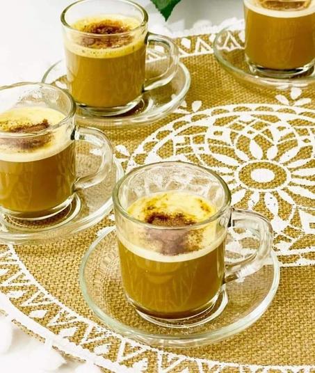 Lot de 12 pièces café au lait