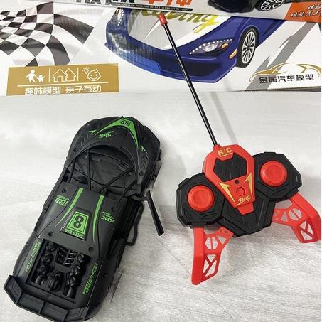 voitures électriques avec commande