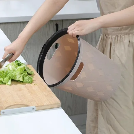 poubelle bureau pratique