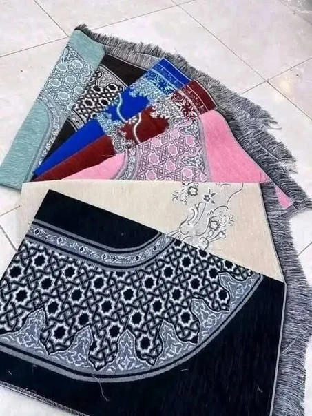 باك 10 سجادات متنوعة