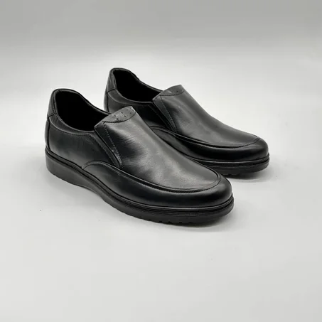 صباط جلد Slip-on