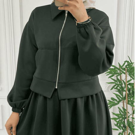 🧥 جاكيت و تنورة شتوي Wiluxe SiJaan — دفء ❄️ وأناقة ✨ للمرأة العصرية المحتشمة