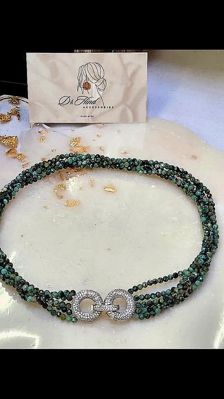 Collier multi- rangs en turquoise africaine 00018