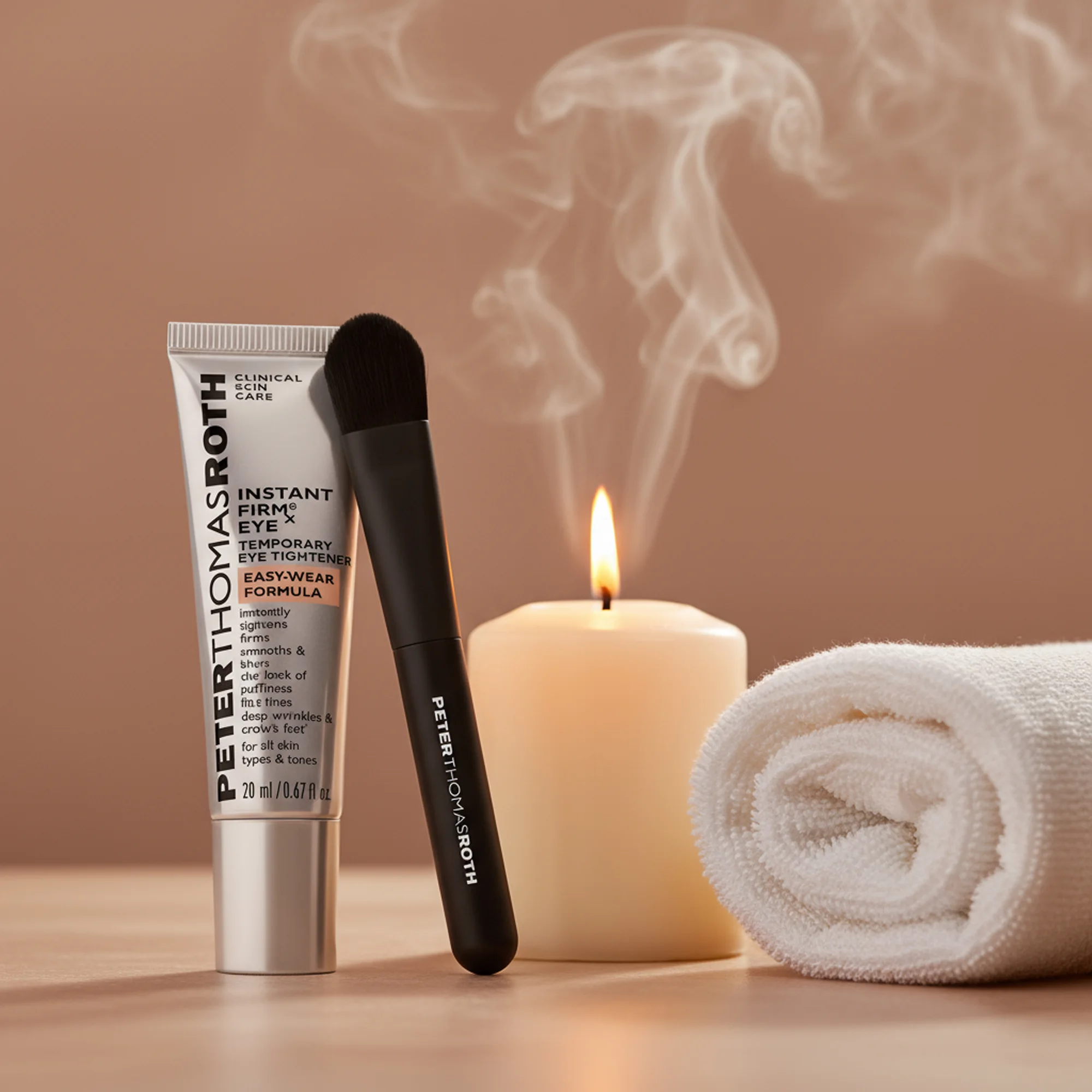 كريم شد فوري لمنطقة العين من Peter Thomas Roth مع فرشاة هدية عرض 2 قطعة