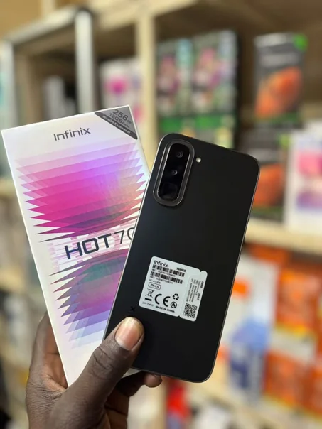INFINIX HOT 70, 256+6g
