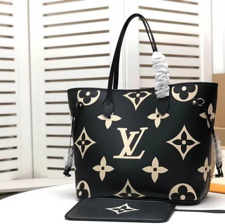 Sac à Main Louis Vuitton Noé BB en Cuir Noir