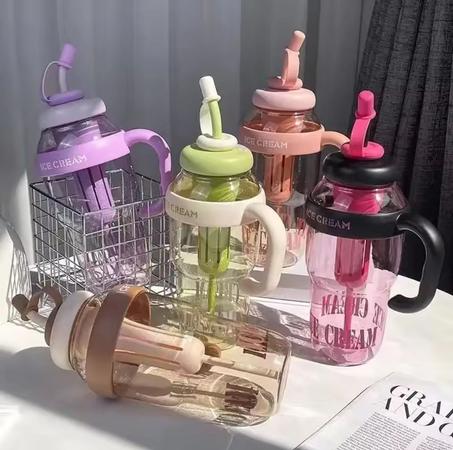 كوب عصير ثلجي متعدد الاستخدامات بتصميم عصري