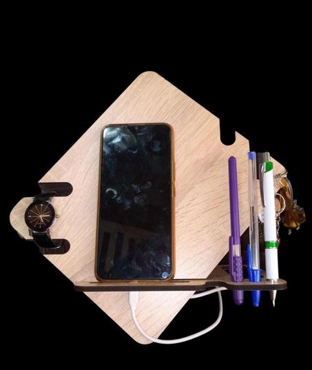 حاملة للهاتف خشبية