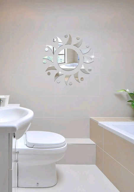 مرآة على شكل زهرة كديكور باللون الفضي الرائع