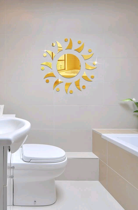 مرآة على شكل زهرة كديكور باللون الذهبي الرائع