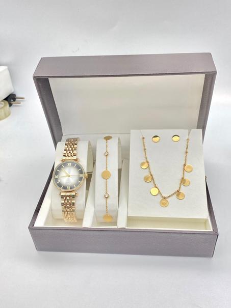 باك مميز متكون من ساعة وبراسلي وطاقم