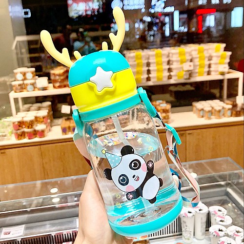 🦏🥤 أكواب أطفال لشرب الماء على شكل قرن الوعل من الكرتون المبتكر لتغذية الأطفال مع شفاطات