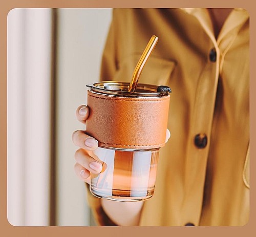 أكواب زجاجية للقهوة مع أغطية وأنابيب مانعة للتسرب ☕🥤🚫