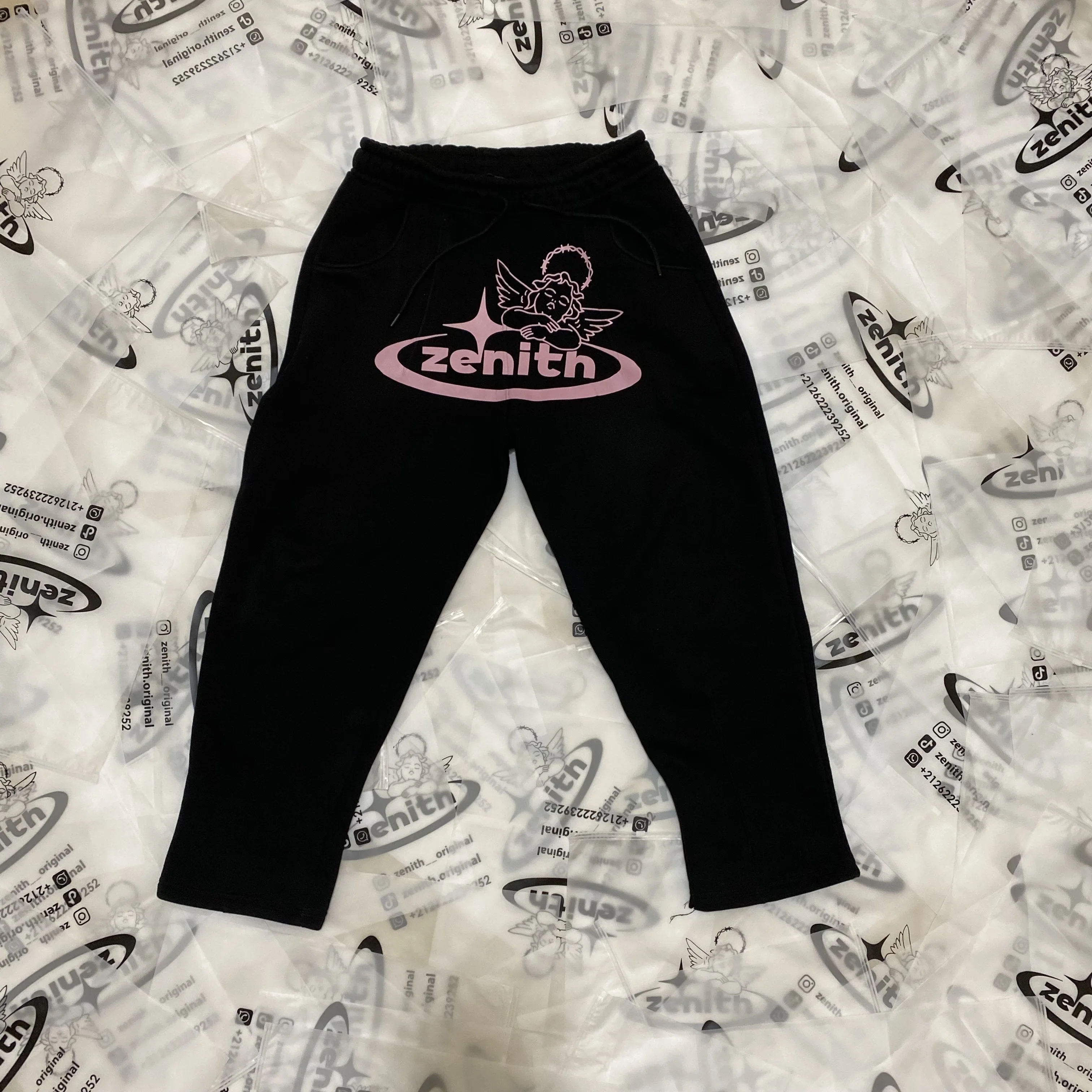 Ensemble Zenith – Black/Pink “Flames” (Hoodie + Jogger)