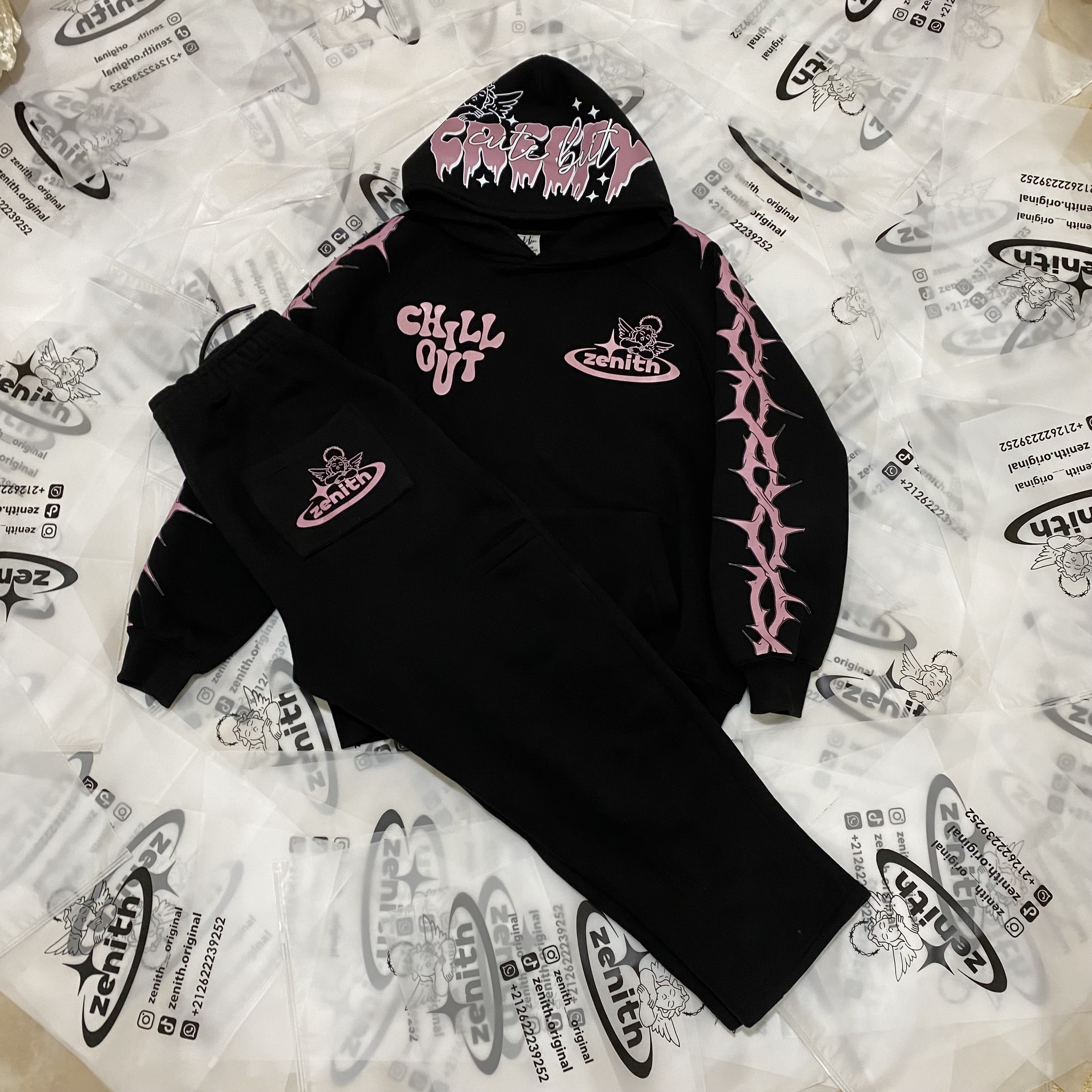 Ensemble Zenith – Black/Pink “Flames” (Hoodie + Jogger)