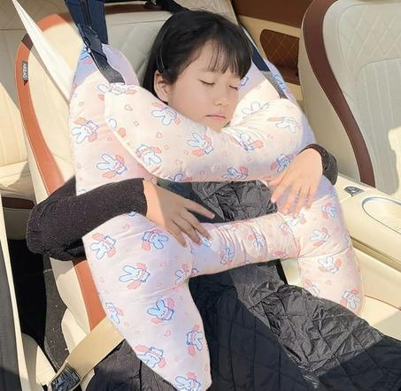 طقم الراحة الكاملة للسيارة: وسادة حزام الأمان ومسند الرأس لرحلات هادئة