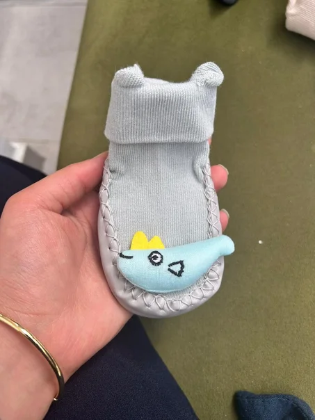 حذاء "ميني فارستي" – أناقة رياضية كلاسيكية