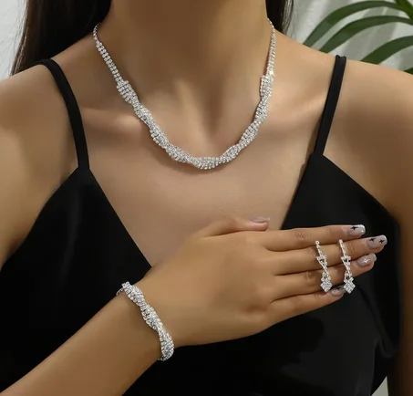 Women's Versatile Dress Accessories Popular Three-Piece Twist Set Personalized Alloy Necklace Earrings for Any Occasion