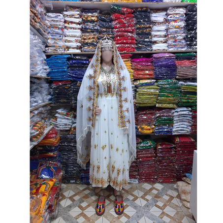 لـبـسـة تـقـلـيـديـة أمـازيـغـية كـامـلـة  صاية و أدال ديال فرنسا + قفطان مطروز + تاج + بلغة